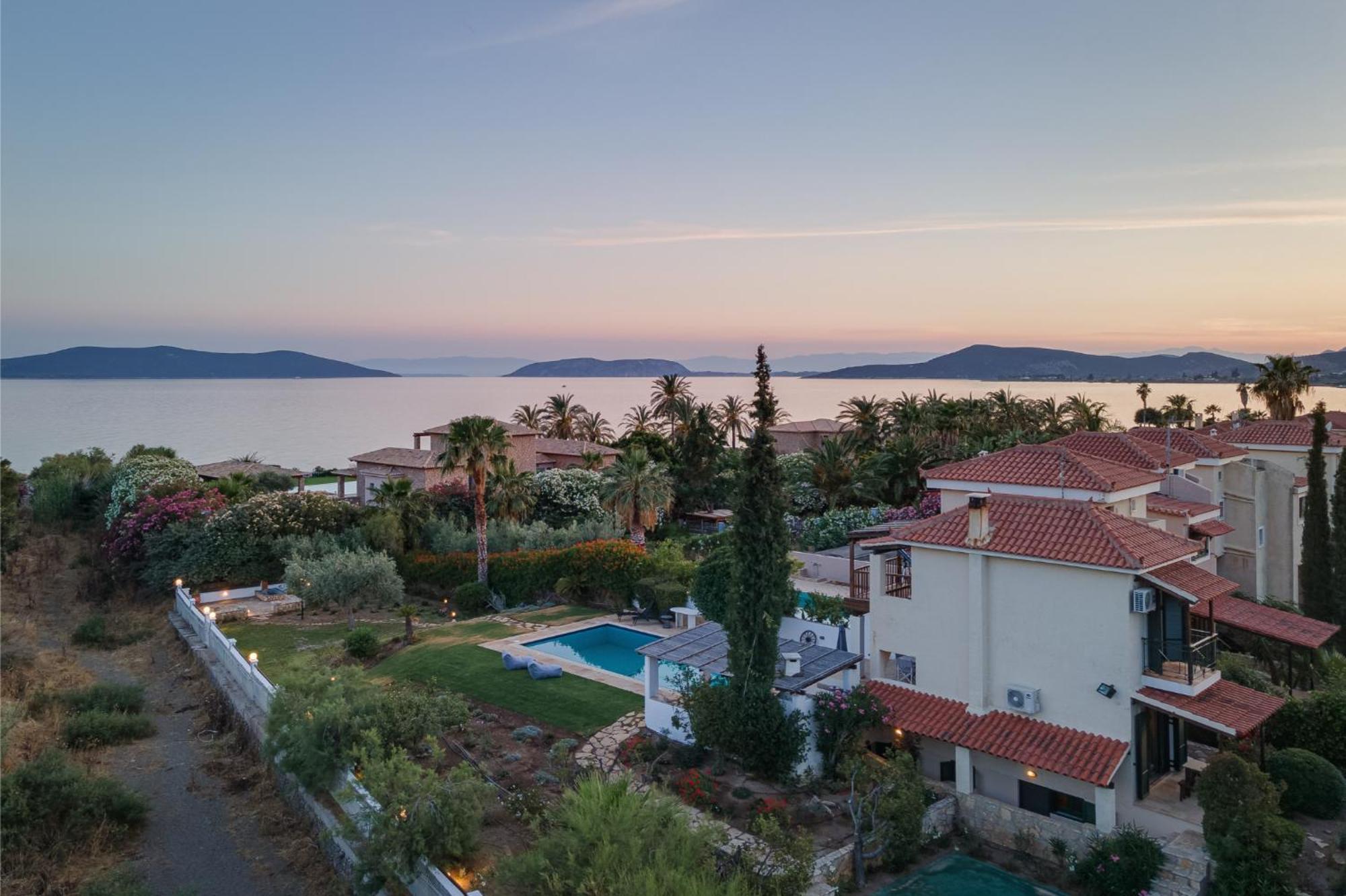 Villa Nefeli Thermisia Exterior photo